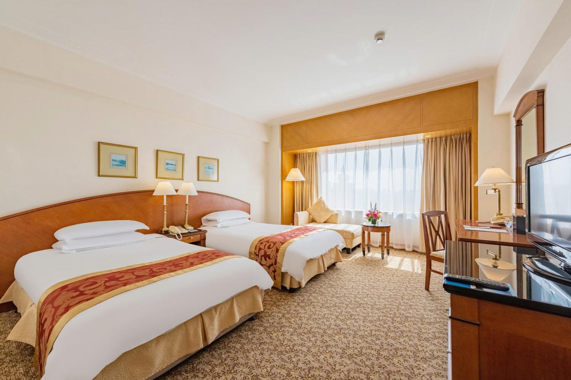 Ruishi Hotel Dalian Exterior photo