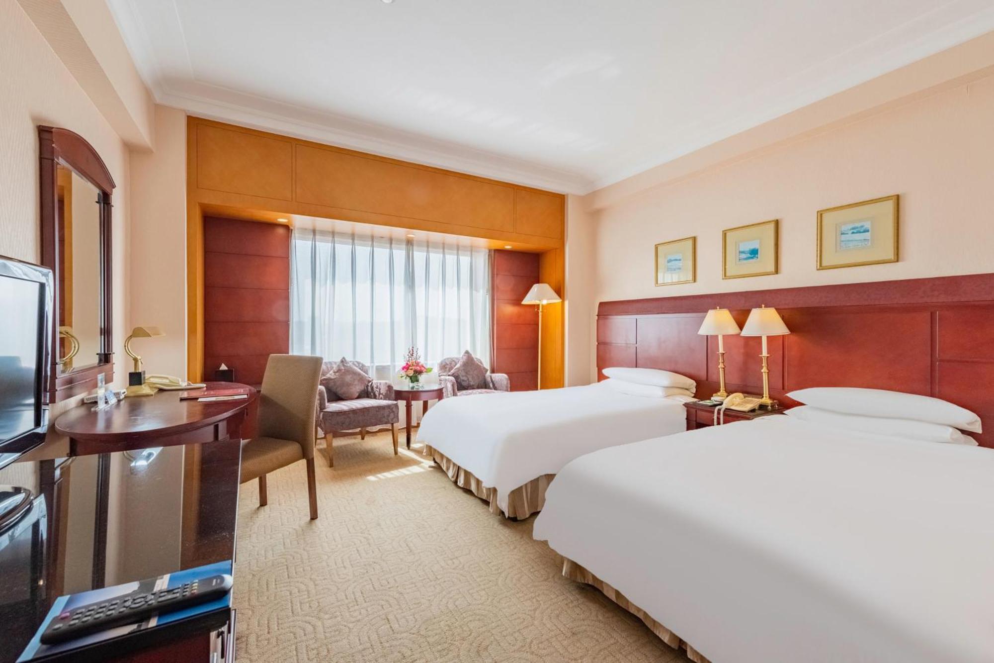 Ruishi Hotel Dalian Exterior photo