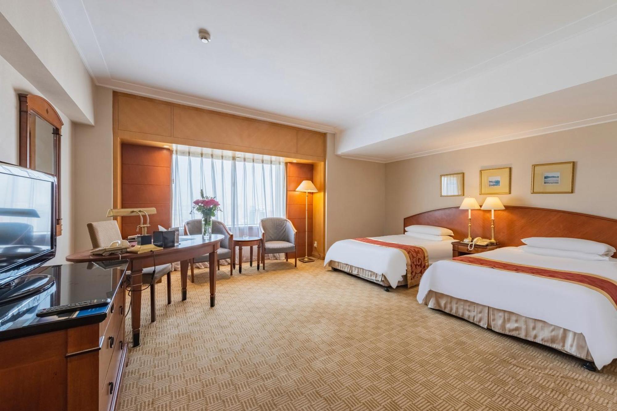 Ruishi Hotel Dalian Exterior photo