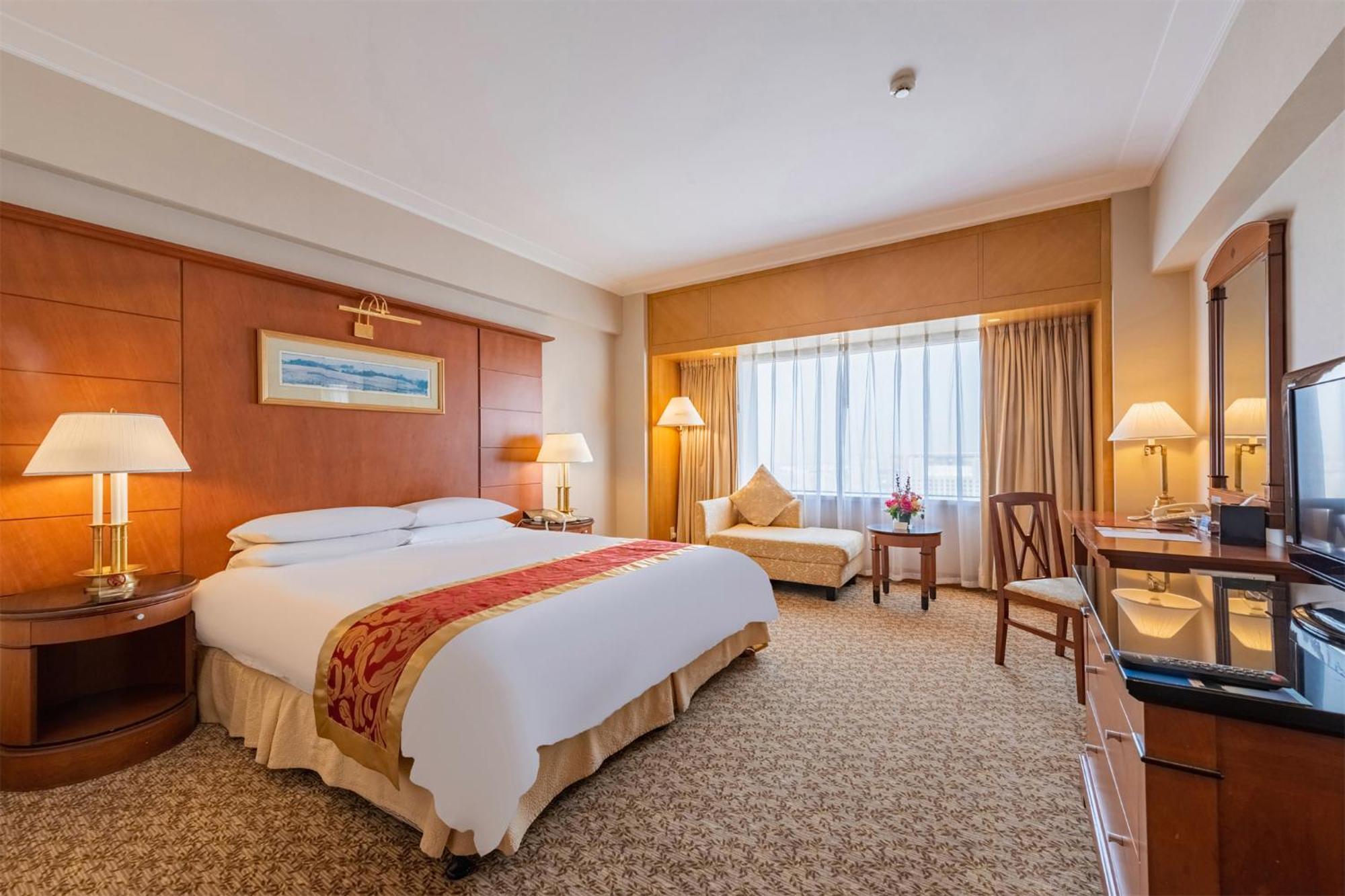 Ruishi Hotel Dalian Exterior photo
